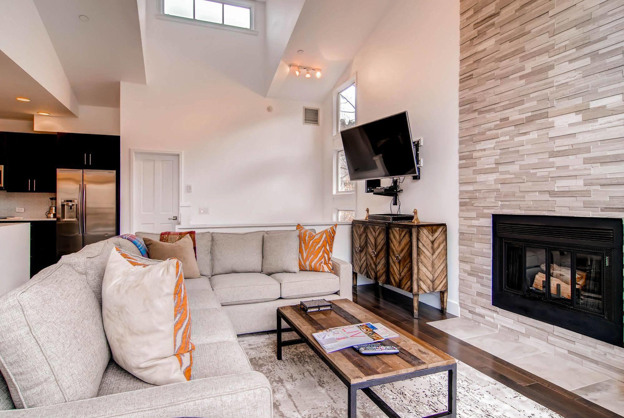 The Meadows Townhomes By East West