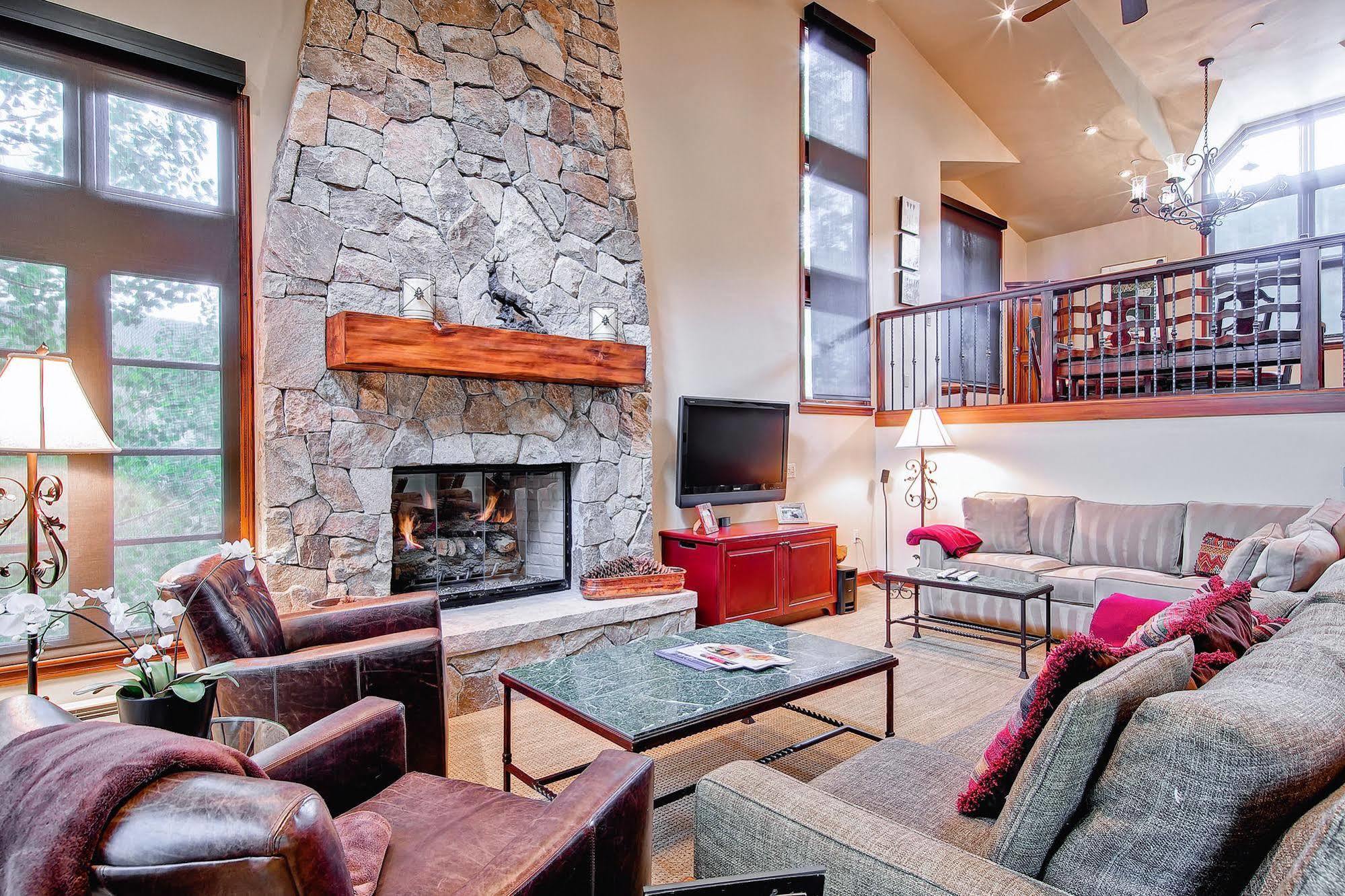 The Meadows Townhomes By East West Apartment Beaver Creek