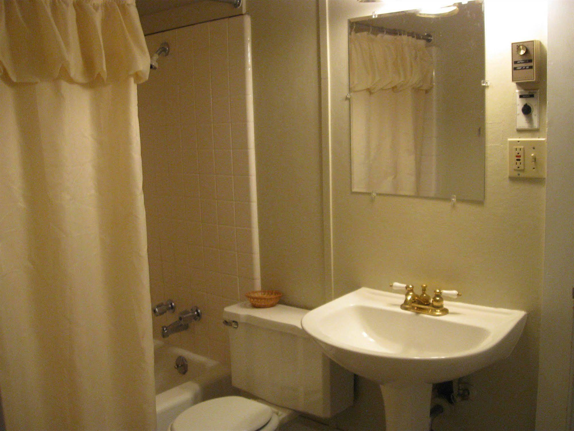 Hotel The Forest Queen 2*