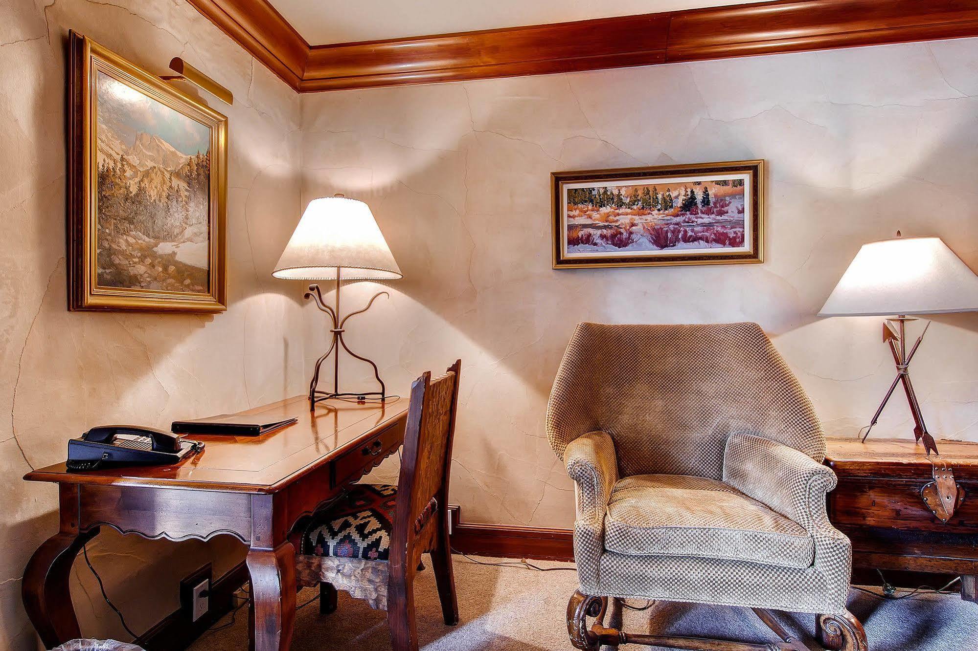 The At Hotel