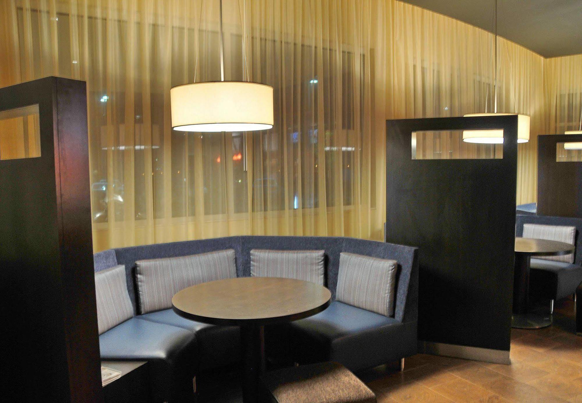 Hotel Courtyard By Marriott 3*