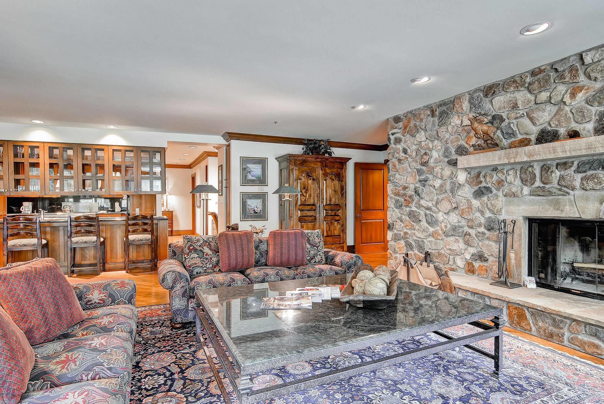 Mccoy Peak By East West 4* Beaver Creek