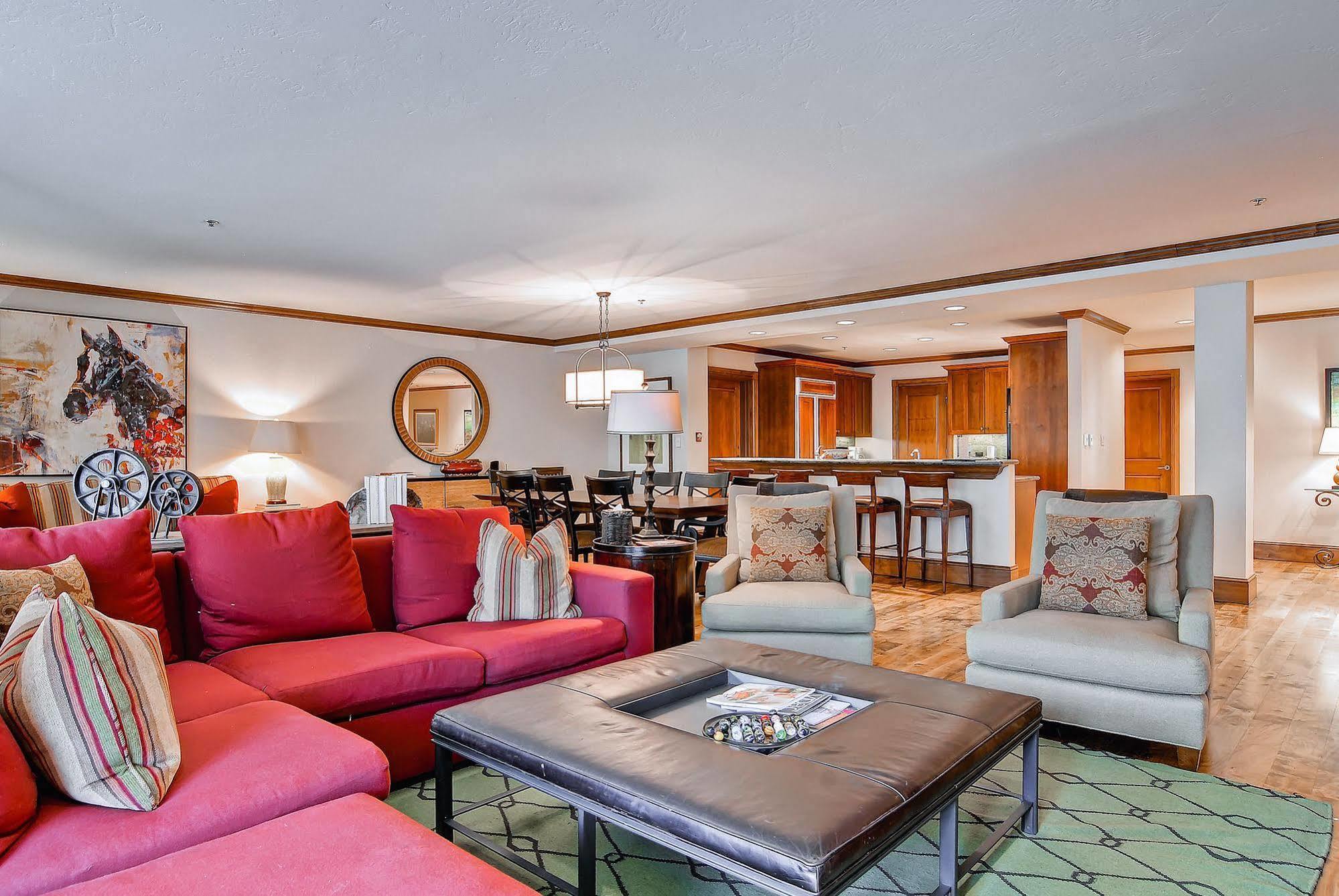 Mccoy Peak By East West 4*