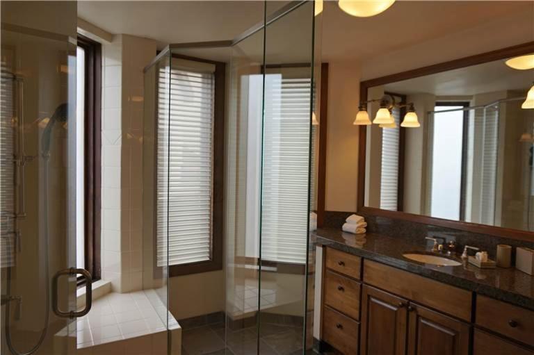 Snowmass Village Apartment