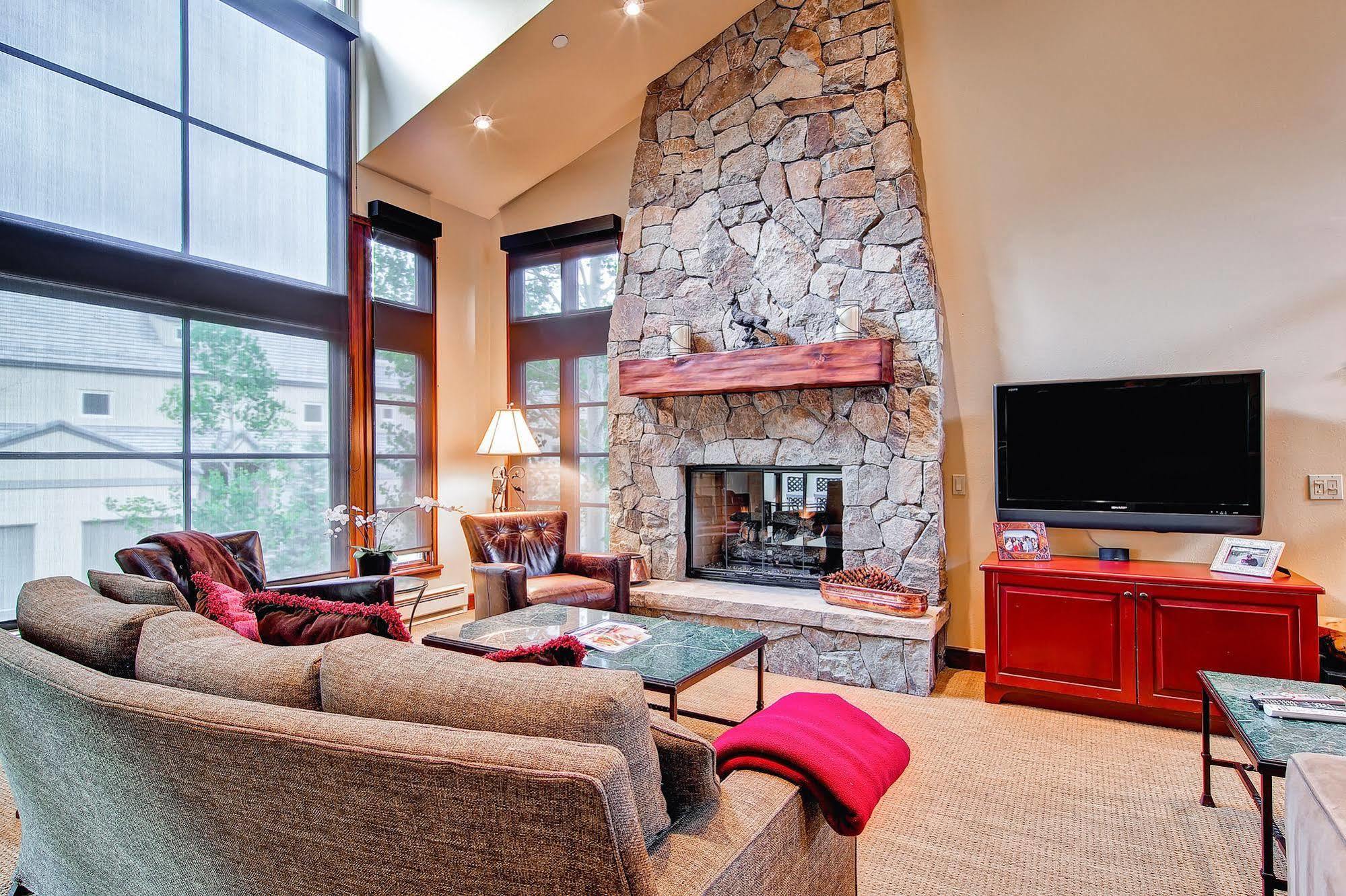 The Meadows Townhomes By East West Apartment Beaver Creek