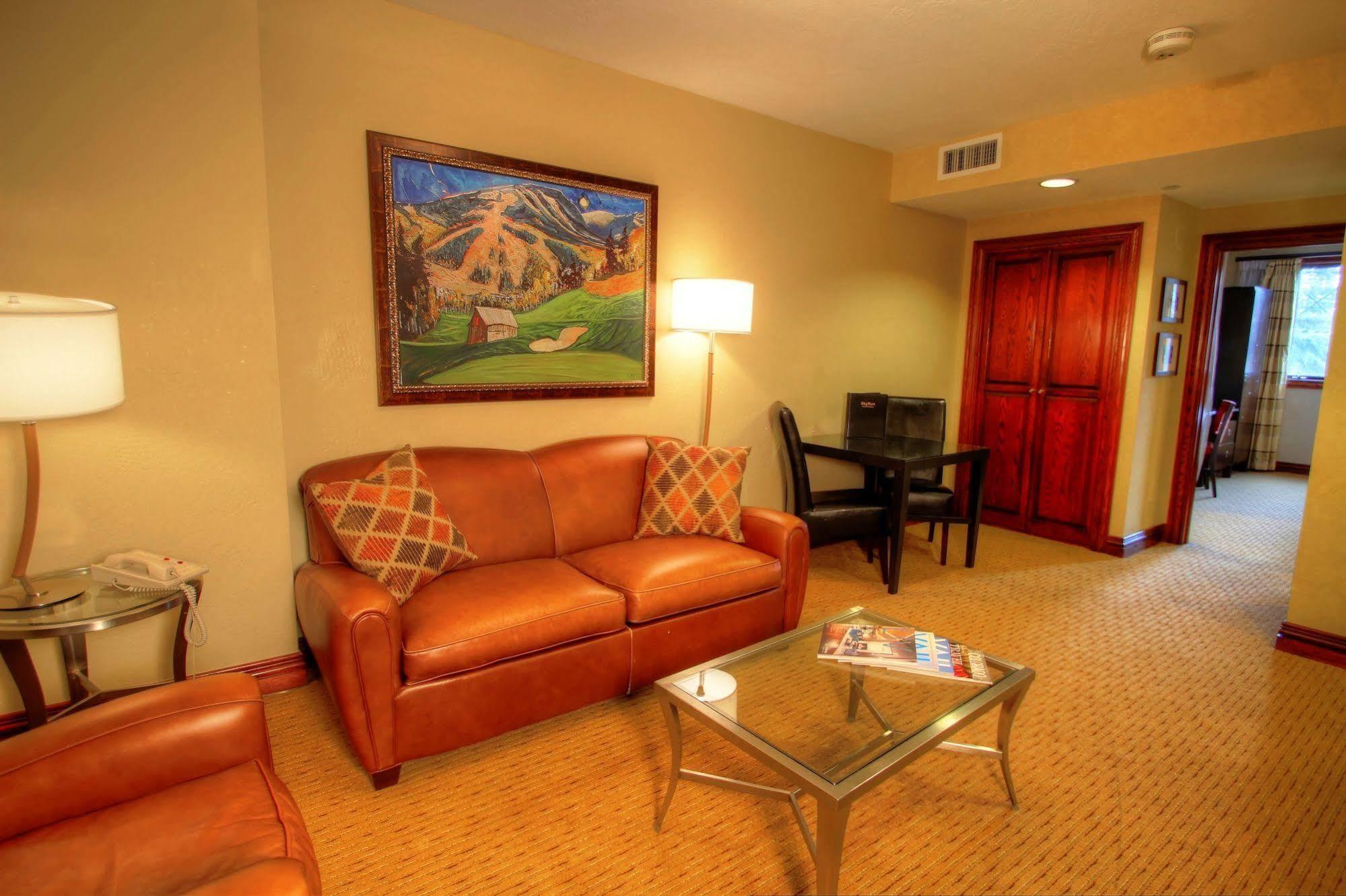 Lodge, Autograph Collection 4*