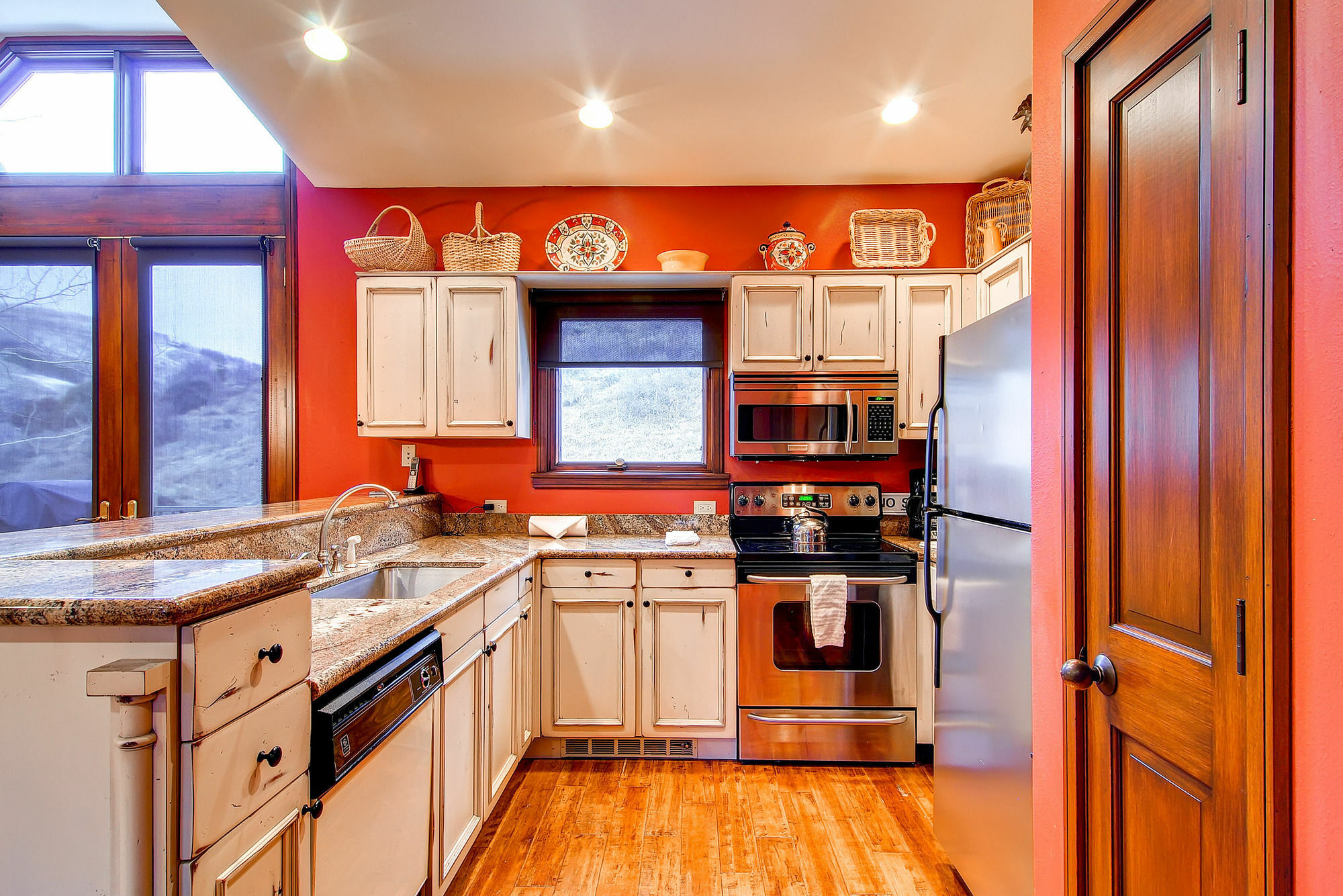 The Meadows Townhomes By East West Apartment