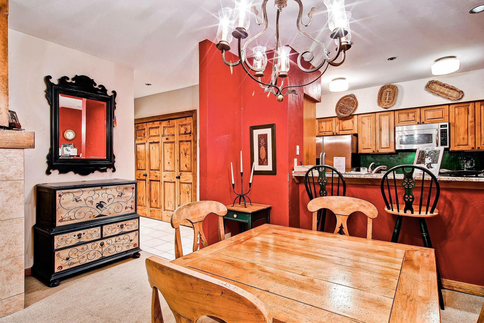 Hotel Kiva By East West
