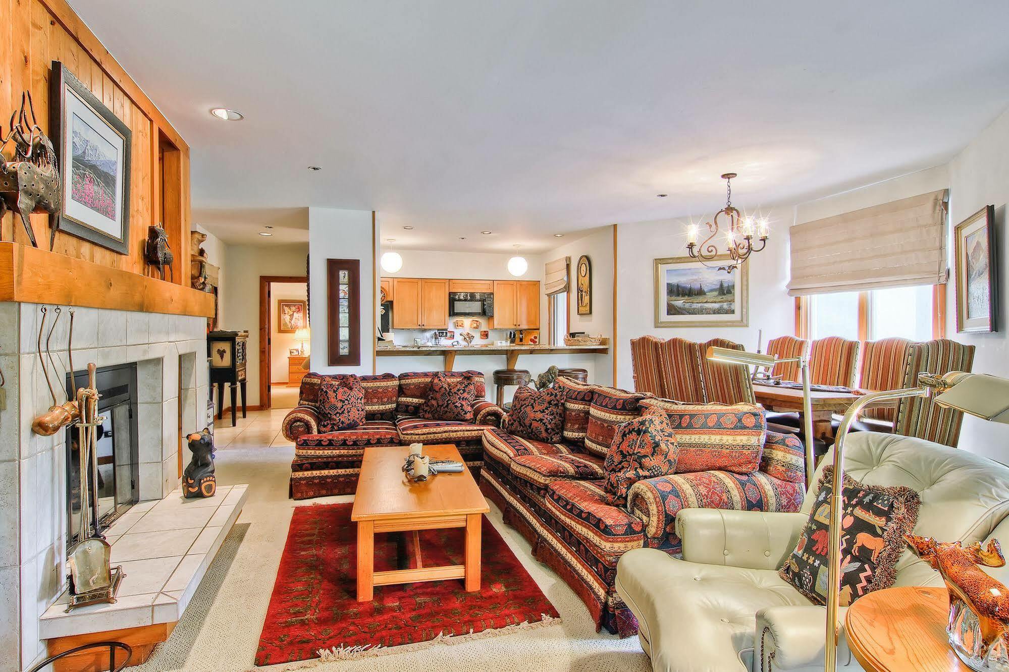 Kiva By East West Hotel 4*