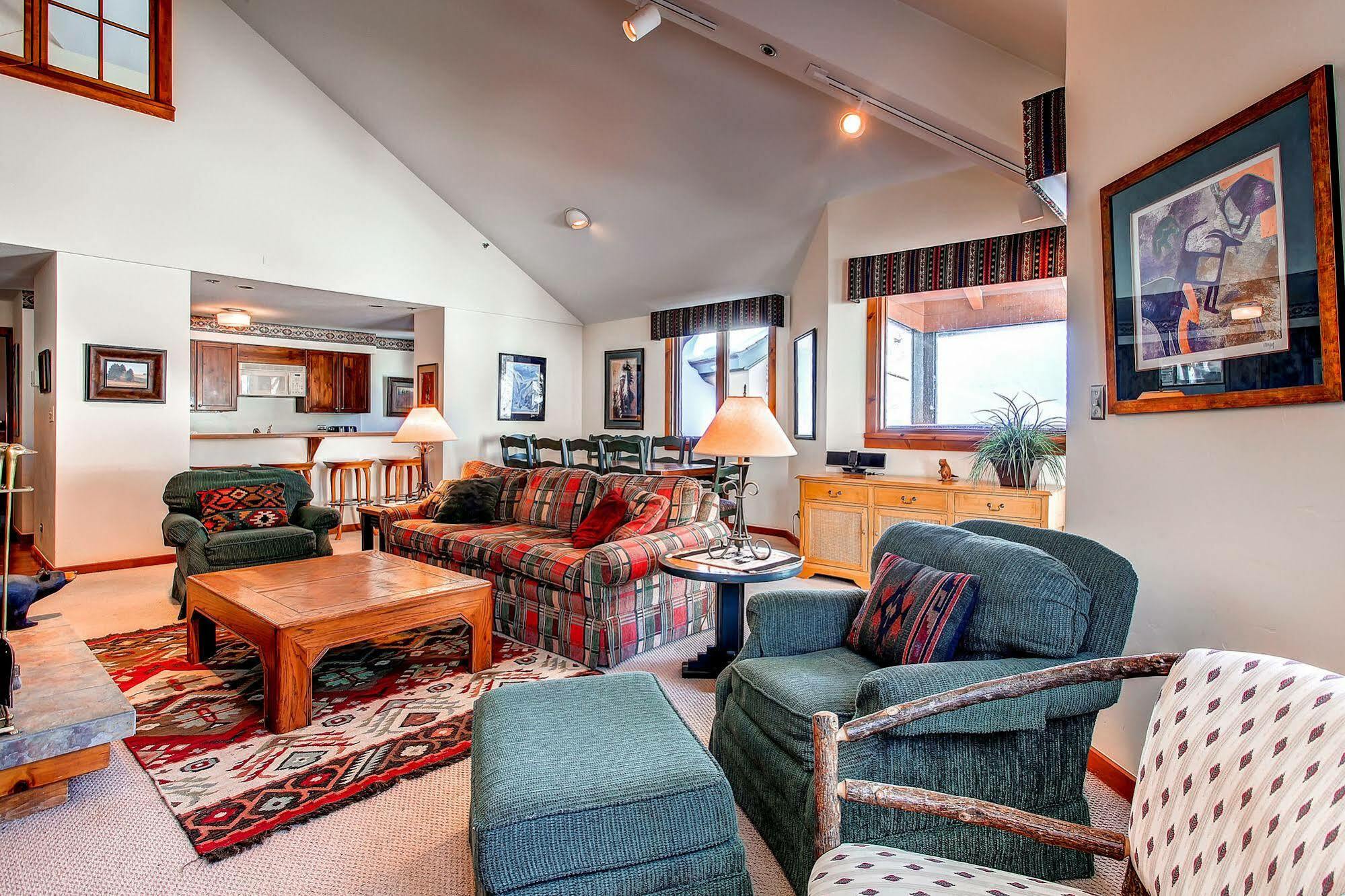 Kiva By East West Hotel Beaver Creek