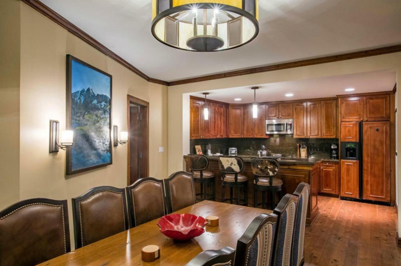 The Ritz-carlton Club, 3 Bedroom Float 1, Ski-in & Ski-out In Highlands Holiday home *