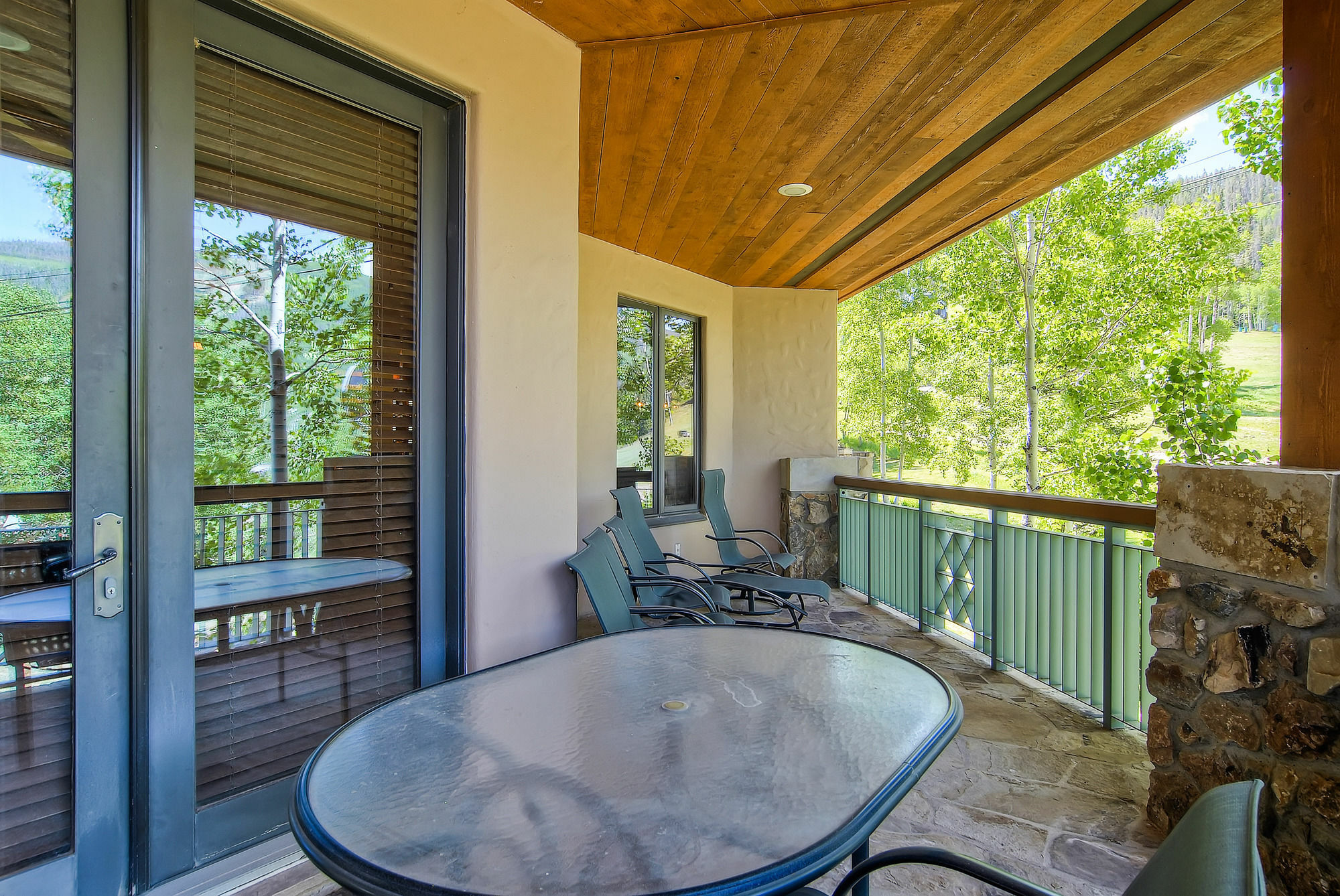 Mccoy Peak By East West Hotel 4*