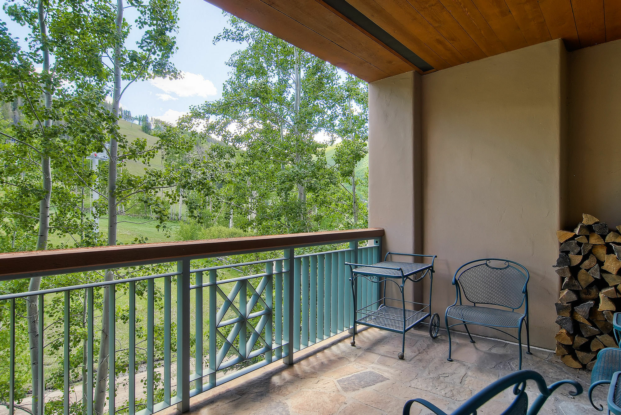 Mccoy Peak By East West Hotel 4*
