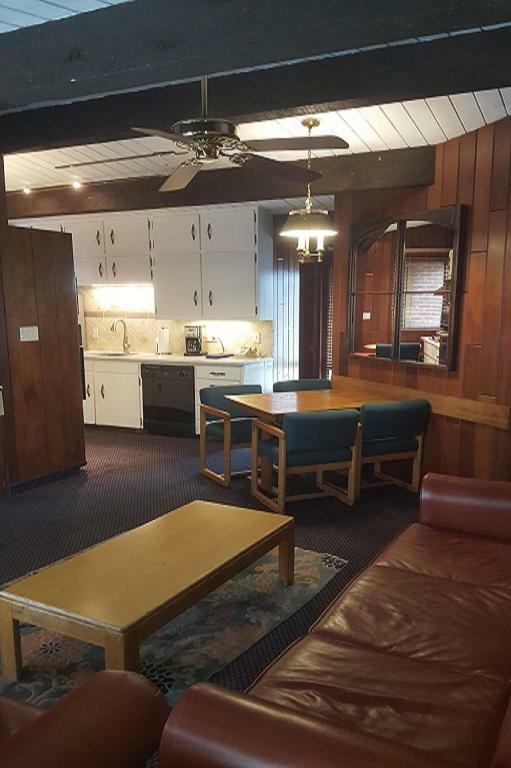 St Moritz And Lodge Aspen