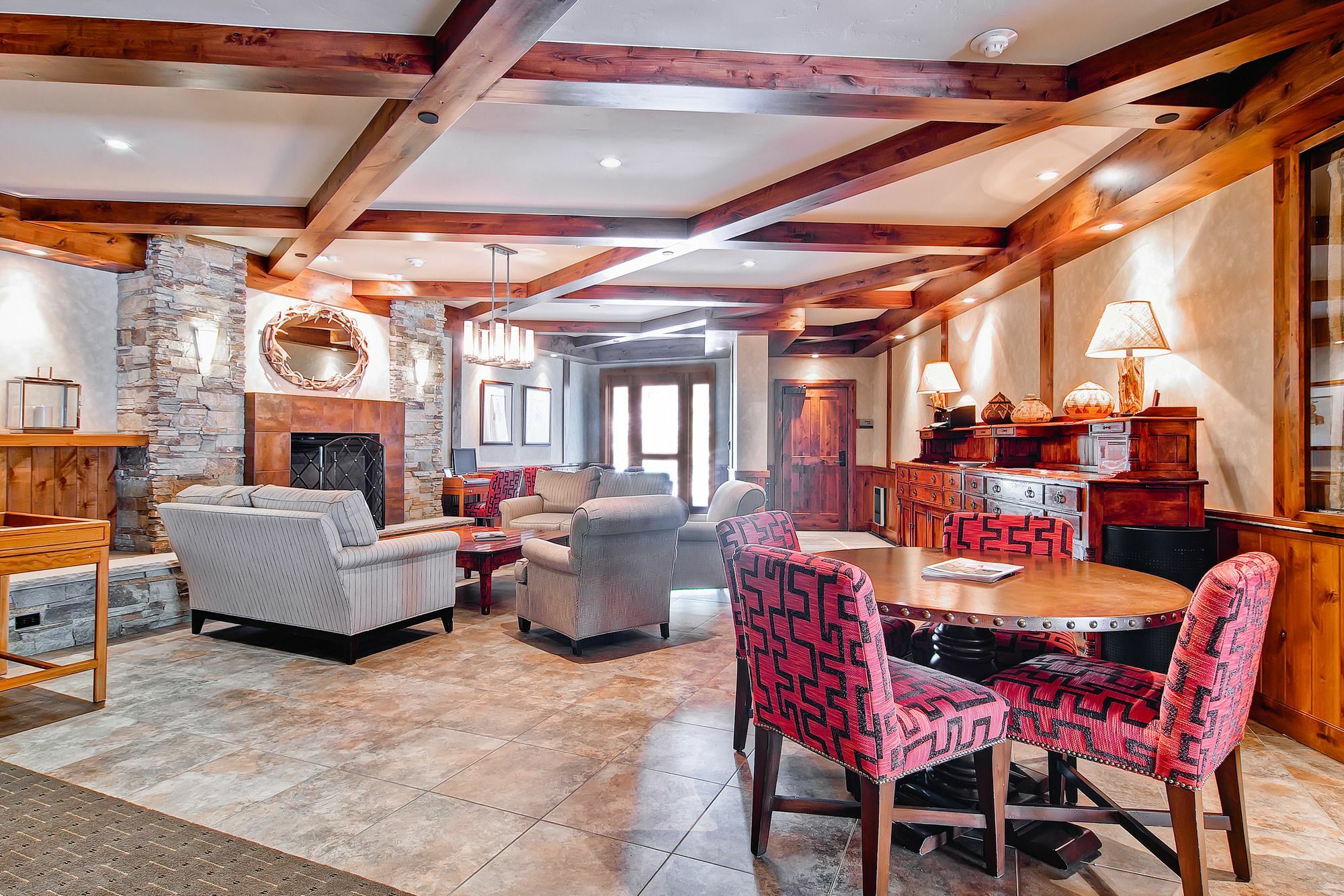 Kiva By East West Hotel 4*