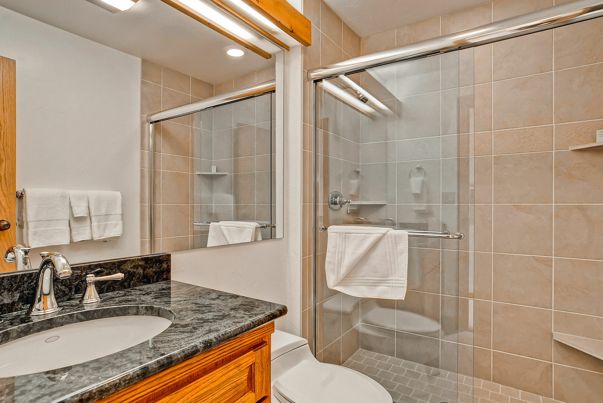Kiva By East West Hotel 4*