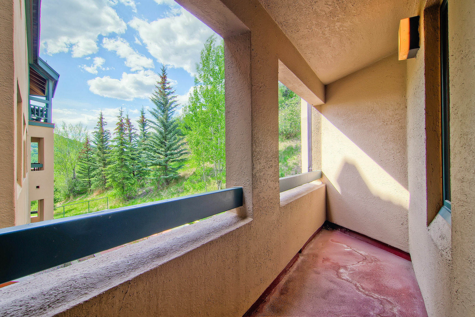 Kiva By East West Hotel
