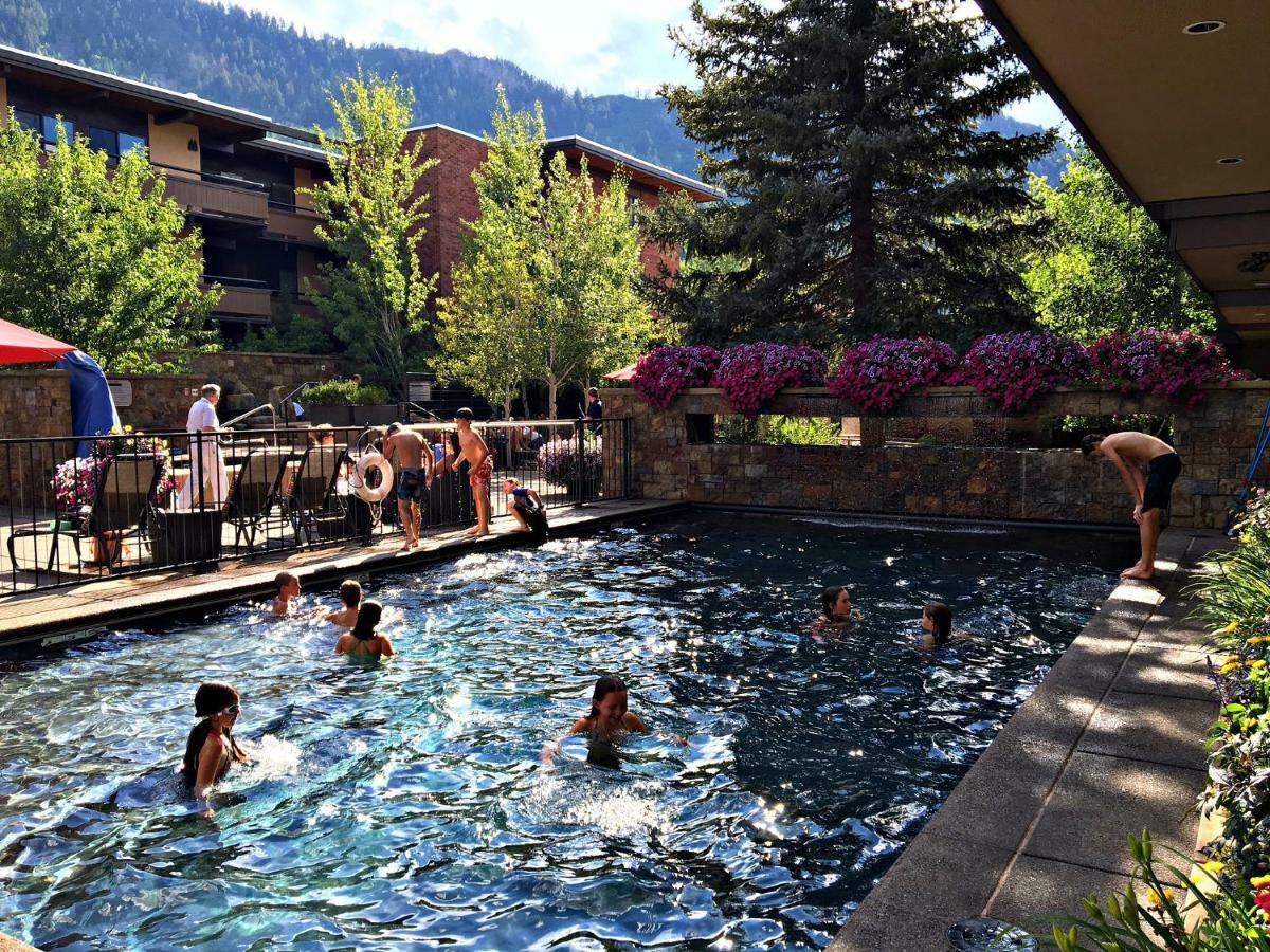 Hotel Square 3*
