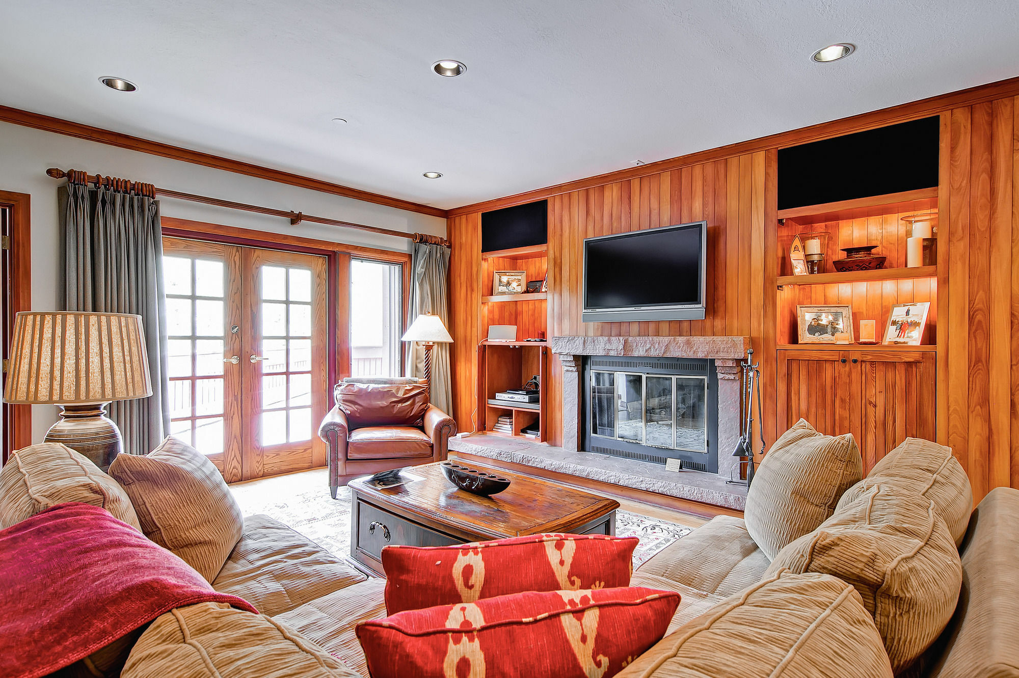 Village Ford Hall By East West Hotel 4*