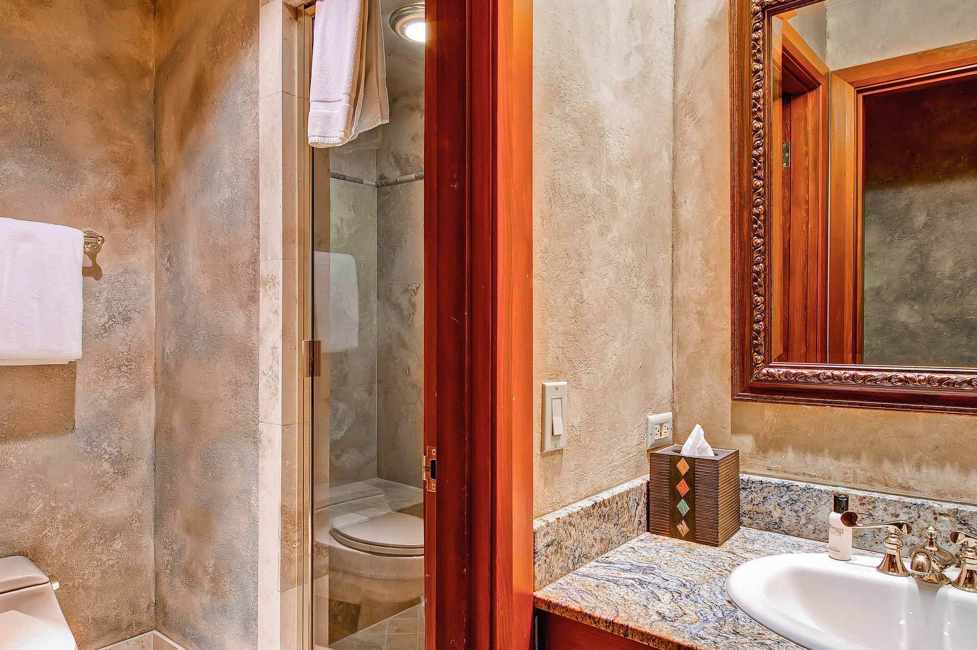 Village Ford Hall By East West 4* Beaver Creek