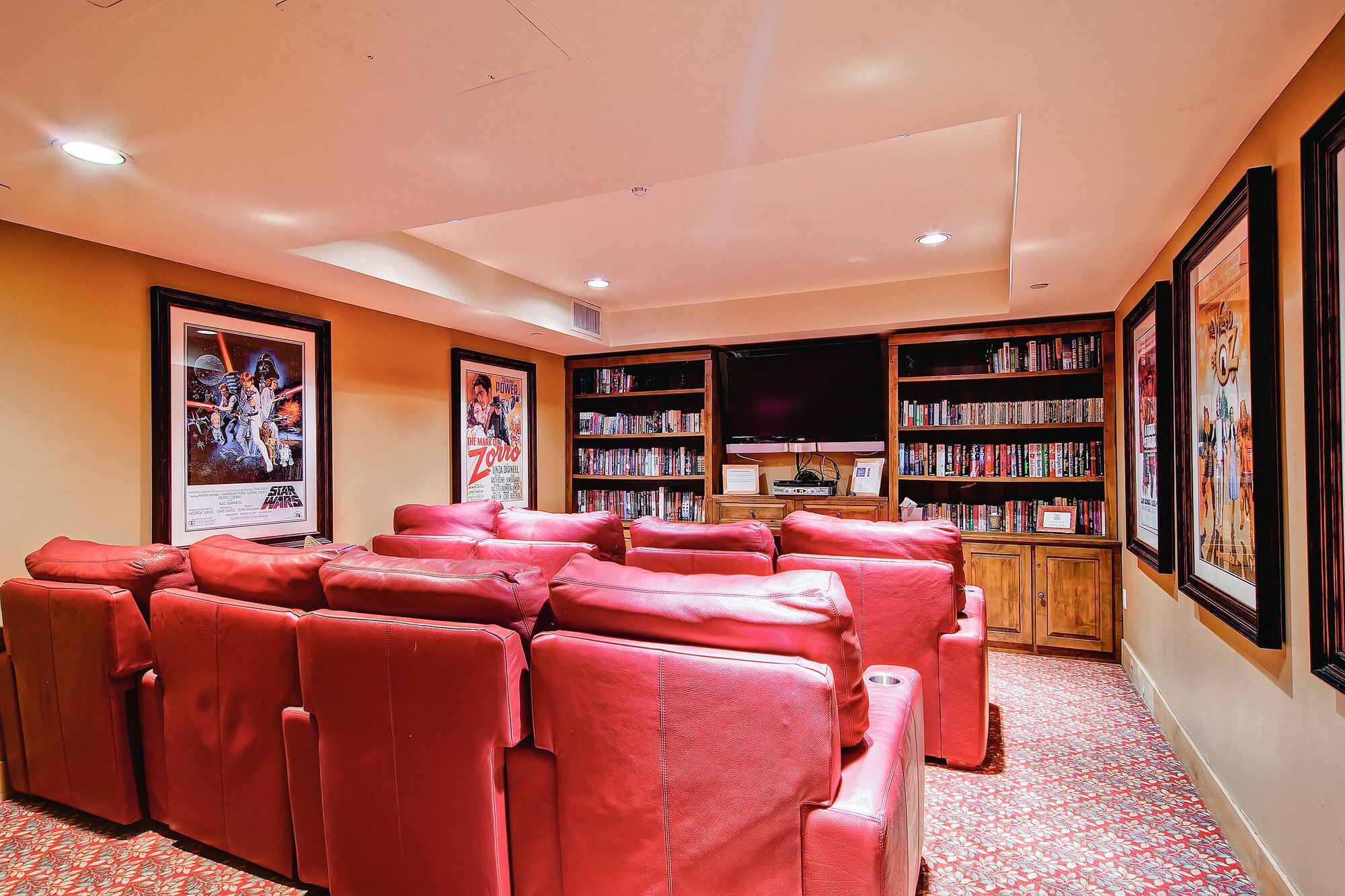 Villa Montane By East West