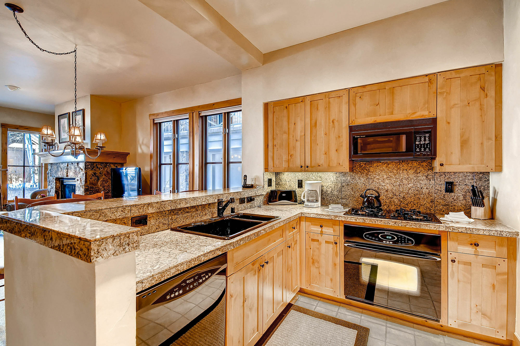 Villa Montane By East West Villa