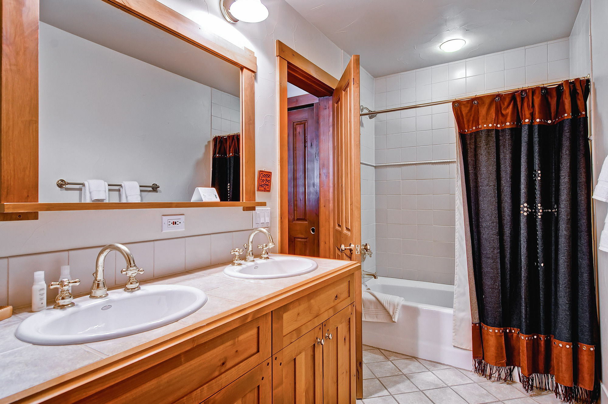 Villa Montane By East West Villa *