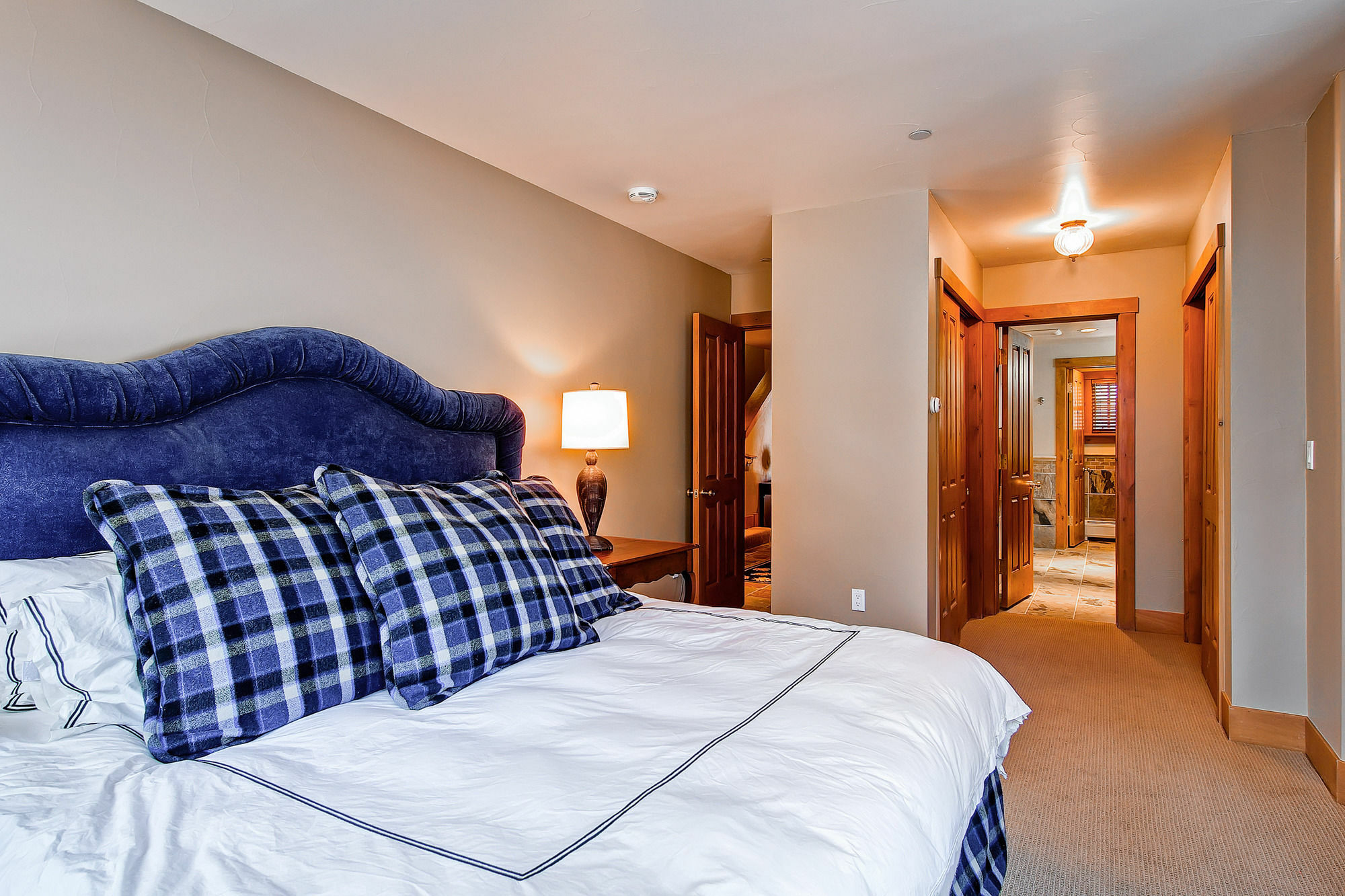 Villa Montane By East West