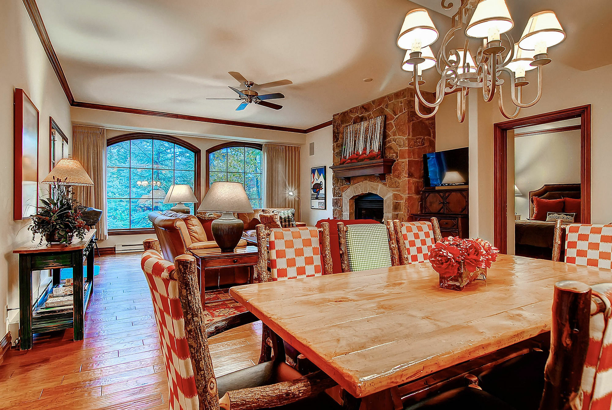 Oxford Court By East West Beaver Creek
