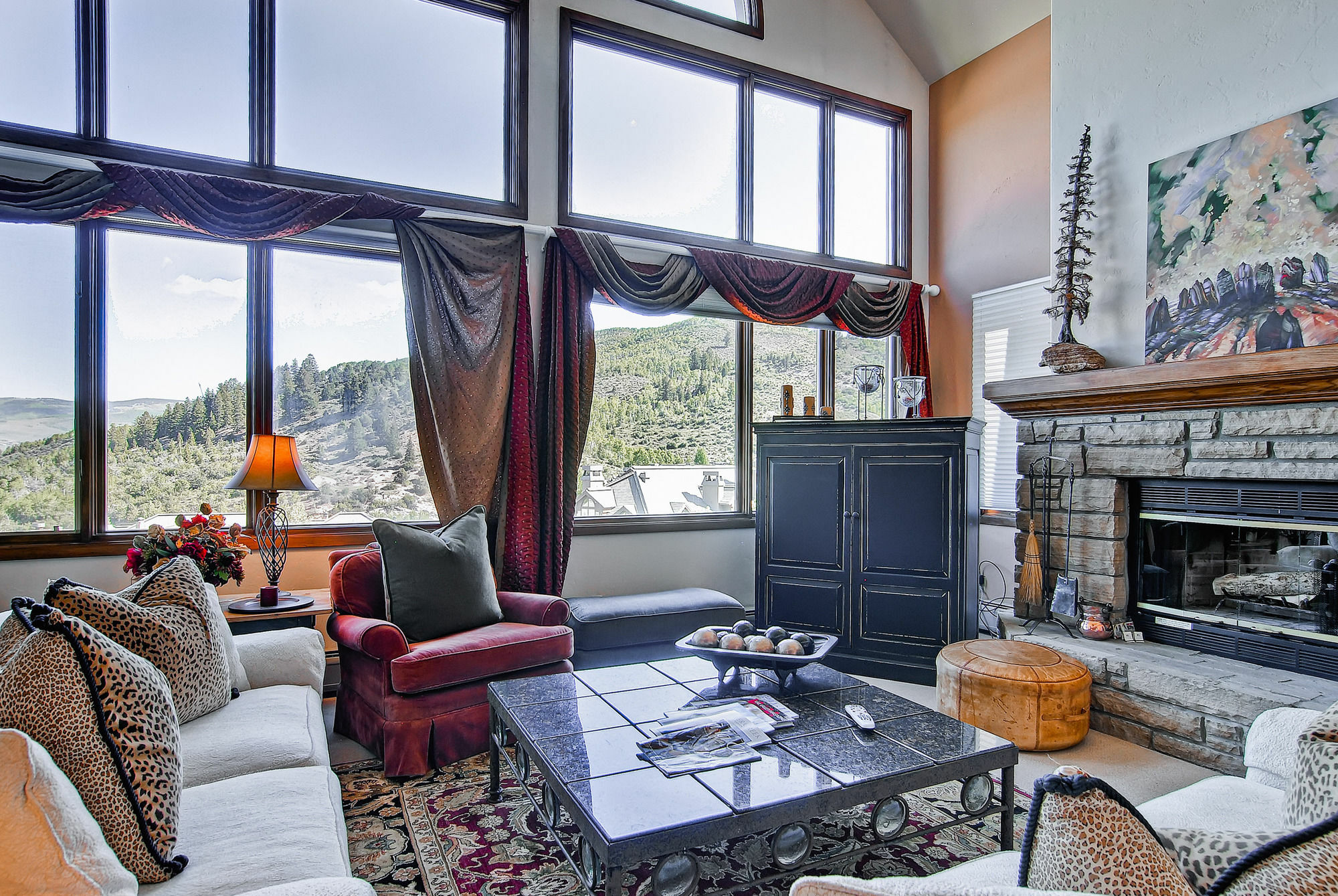 Highlands Slopeside By East West *