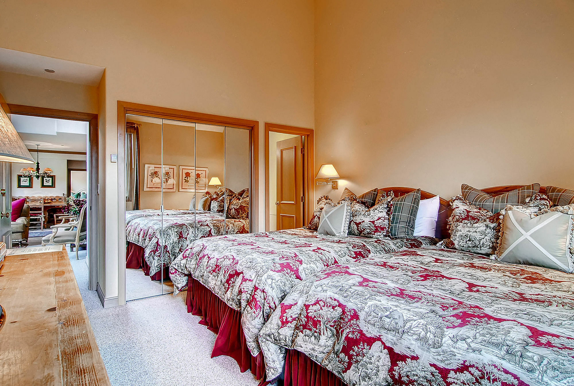 Highlands Slopeside By East West Apartment *