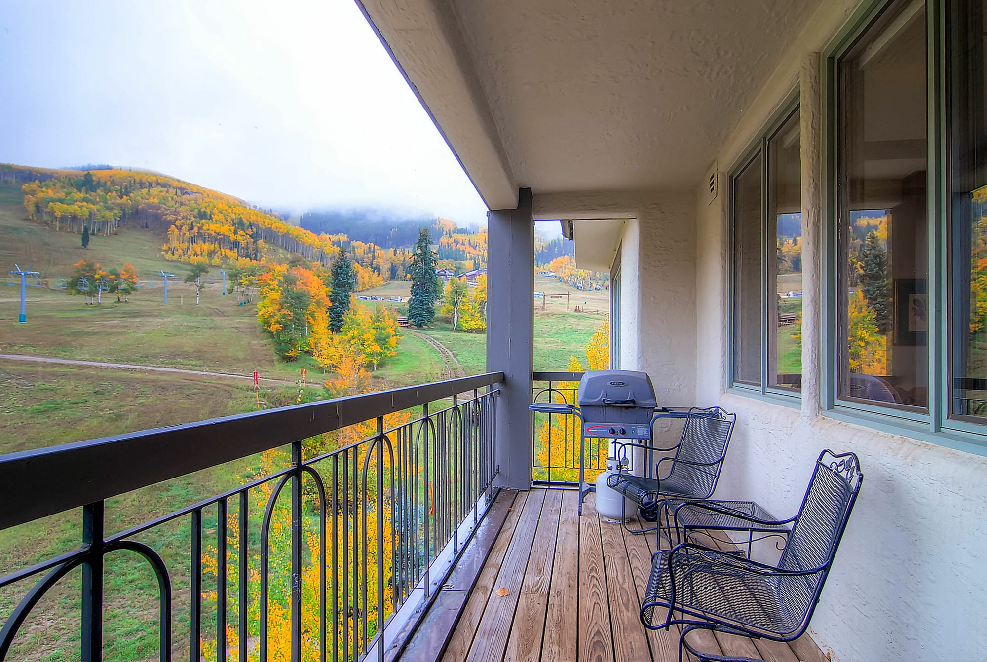 Apartment Highlands Slopeside By East West
