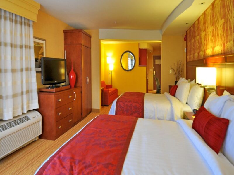 Courtyard By Marriott