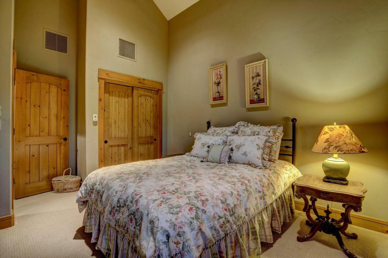 Holiday home Snowberry
