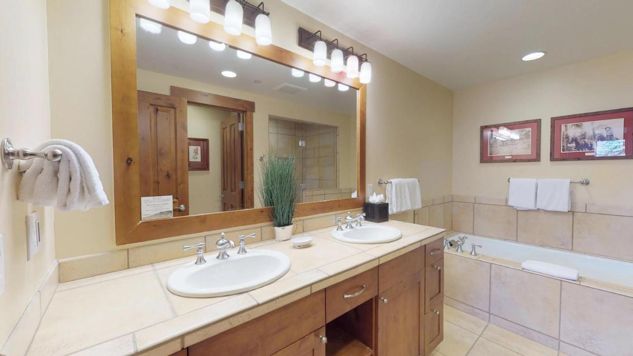 Countryside At Snowmass - Coraltree Collection 4*