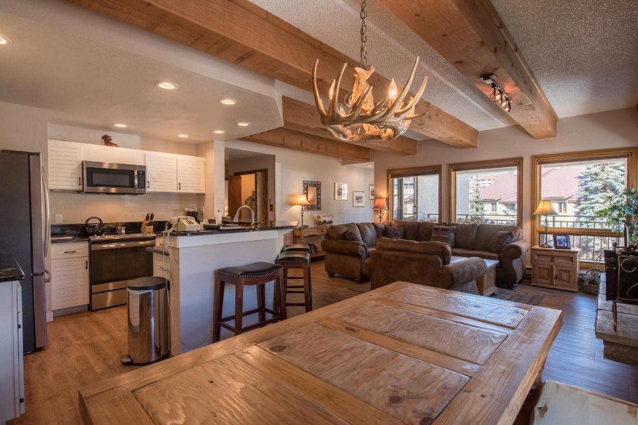 Apartment Rustic-contemporary 3br With Great Views *