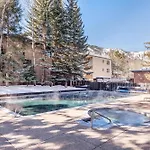 Chateau Roaring Fork Unit 38, Condo With Private Deck, 4 Blocks From Downtown