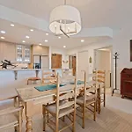 Borders Lodge By East West Hospitality