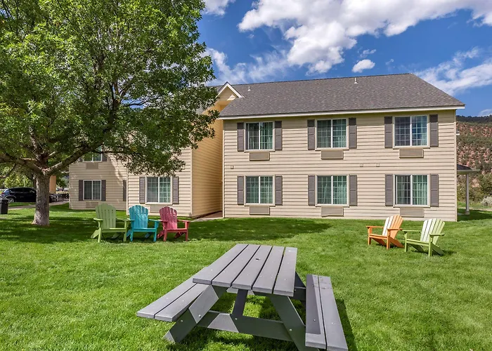 Comfort Inn & Suites Carbondale On The Roaring Fork