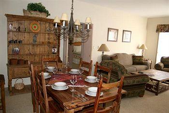 Borders By East West Hospitality Aparthotel