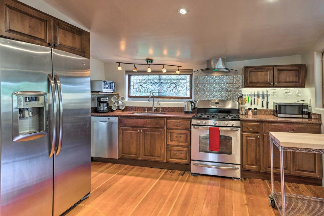- Steps To Dine, Shop And Hike! * Carbondale
