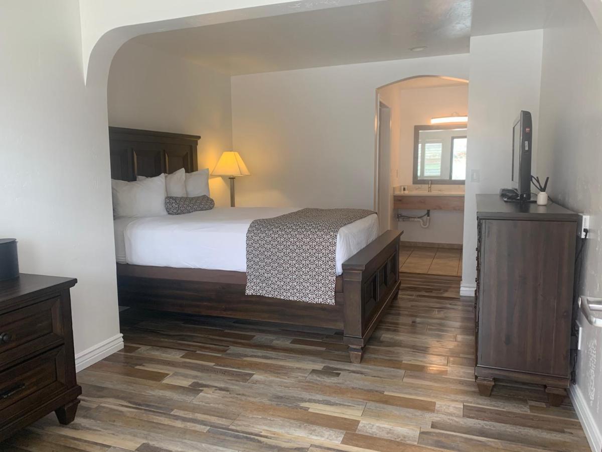 Hanging Inn Glenwood Springs