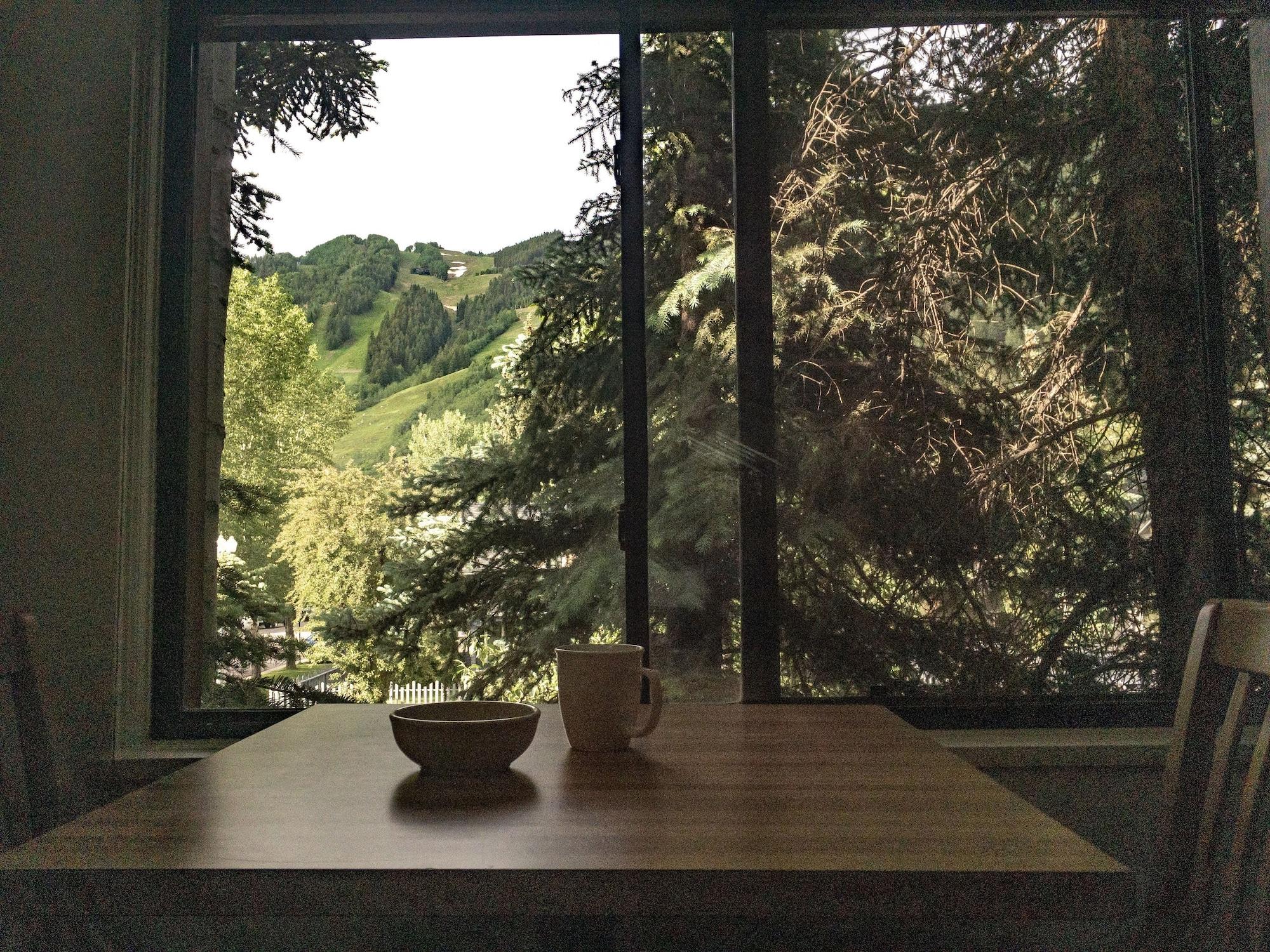 Tyrolean Lodge *