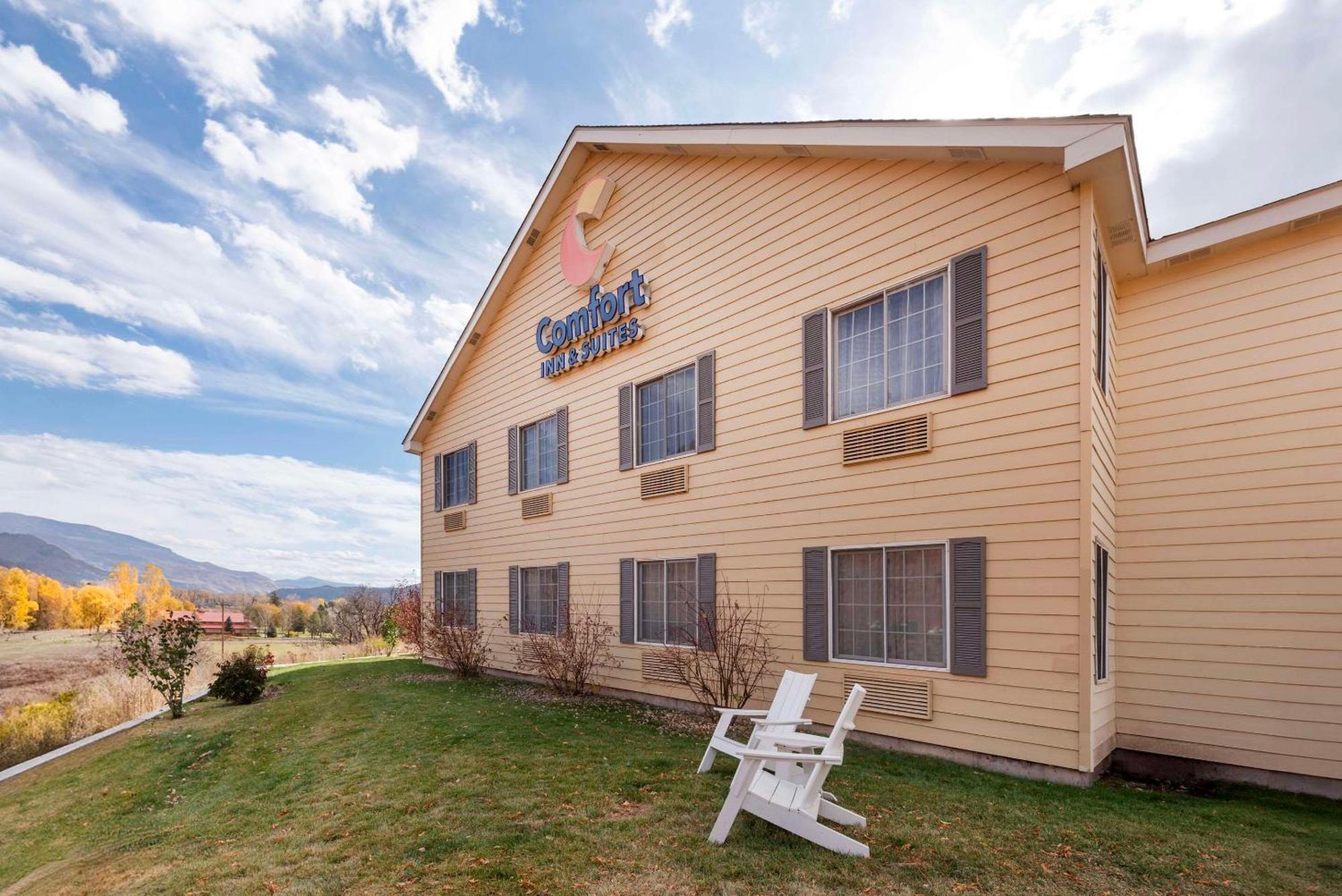 Comfort & On The Roaring Fork 2* Carbondale