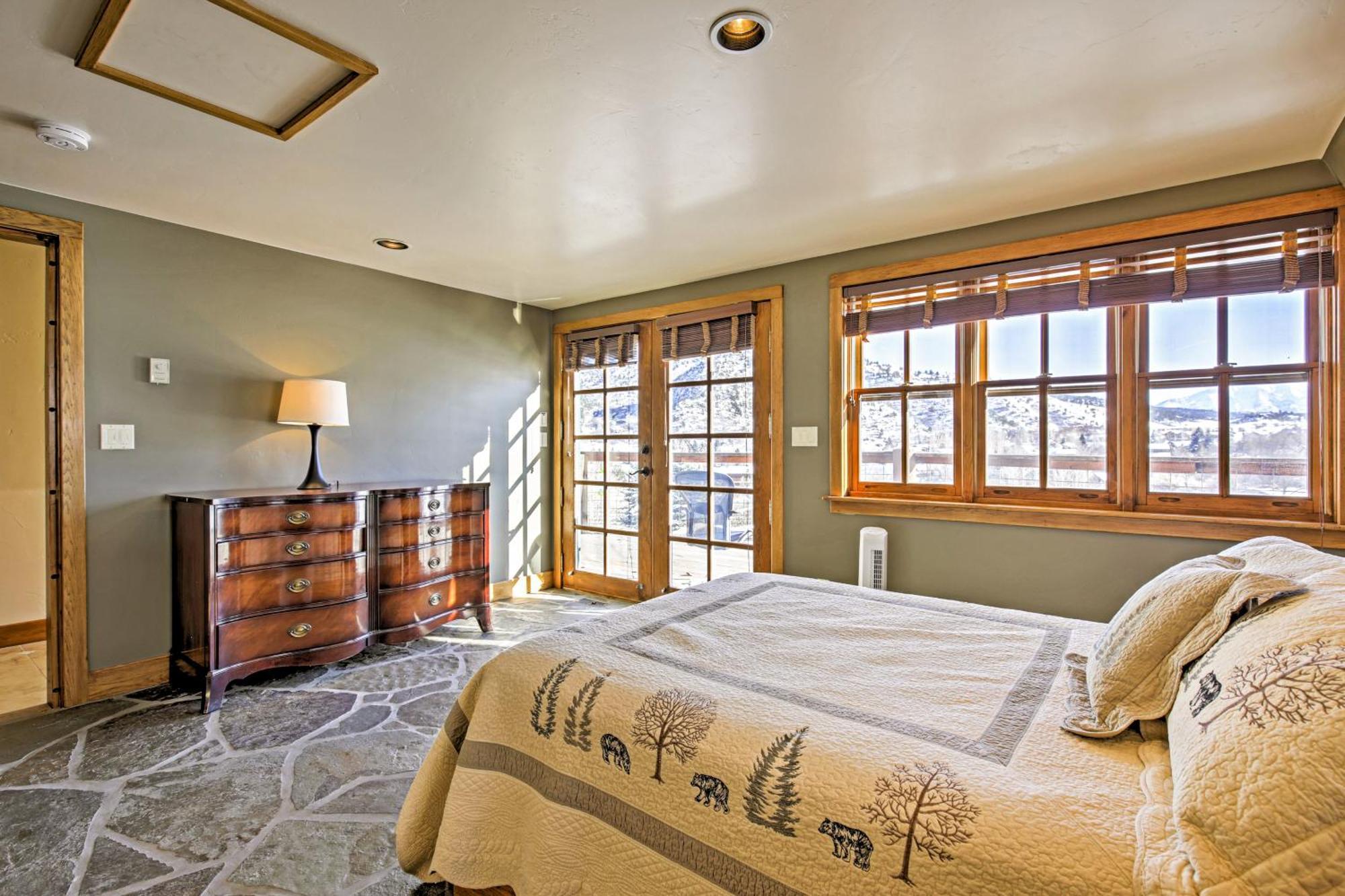 Mountaineer Manor