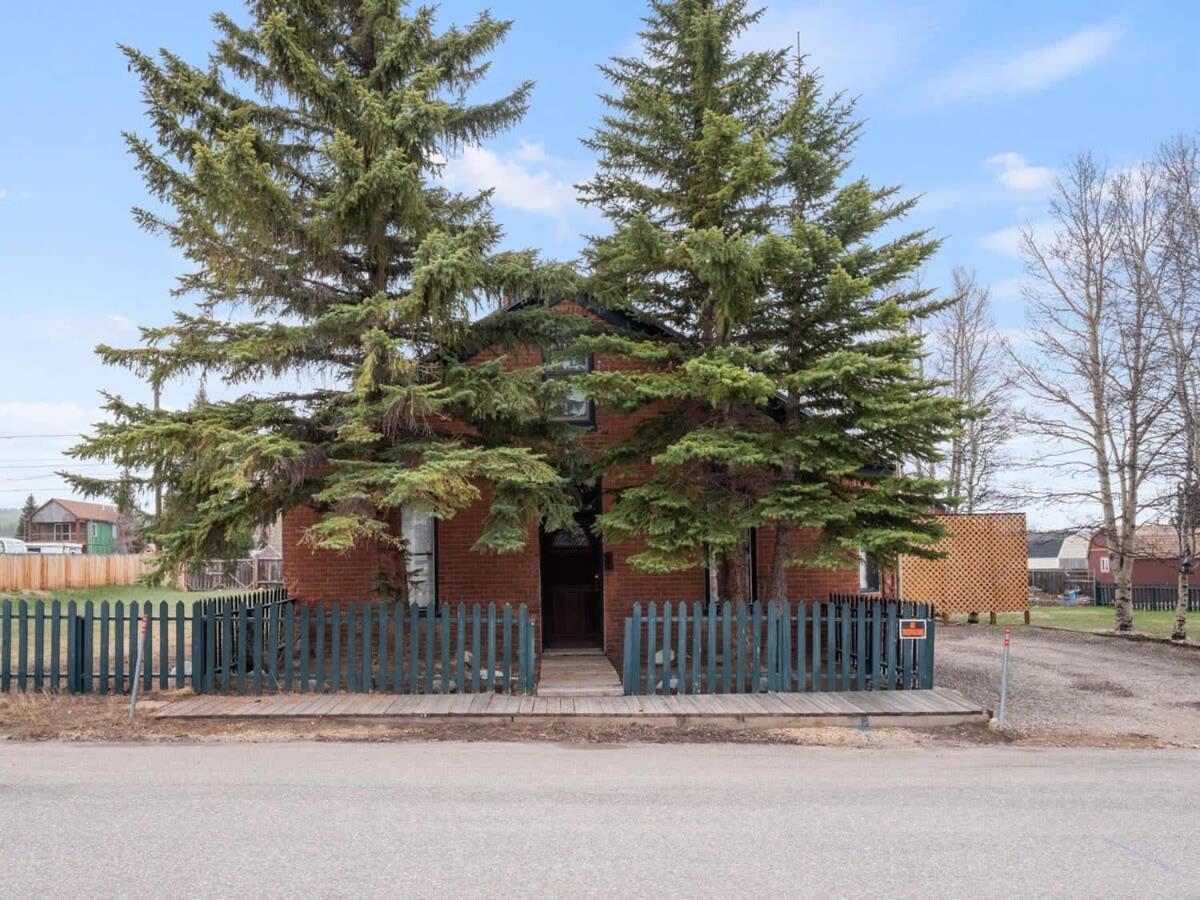 The Red Brick House * Leadville