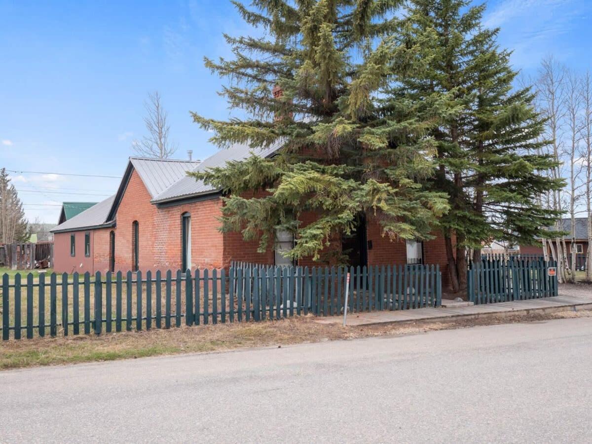 Holiday home The Red Brick House
