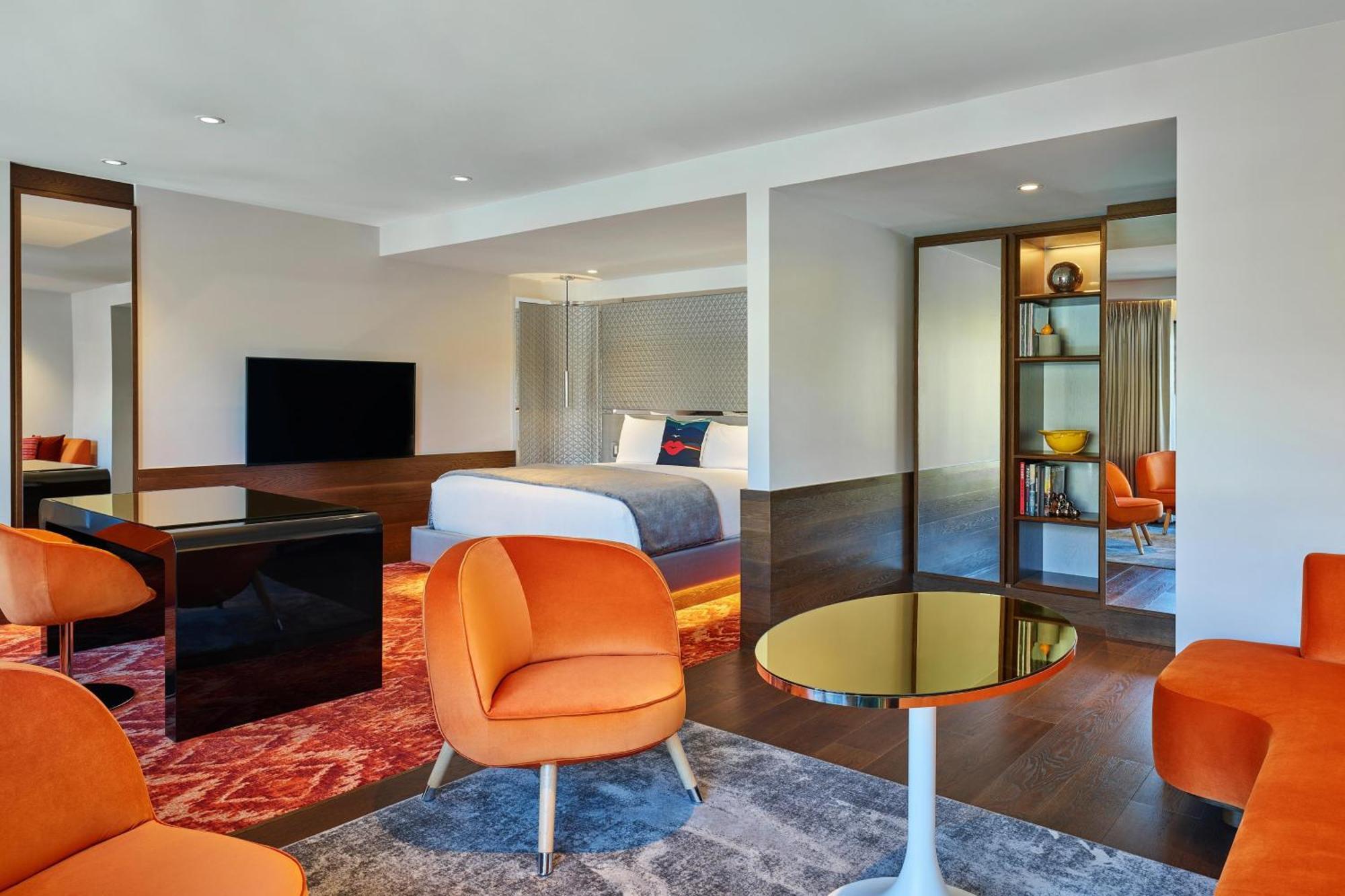 Hotel W