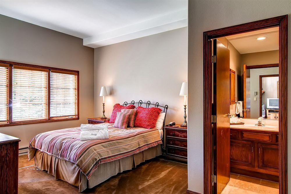 Borders By East West Hospitality Aparthotel