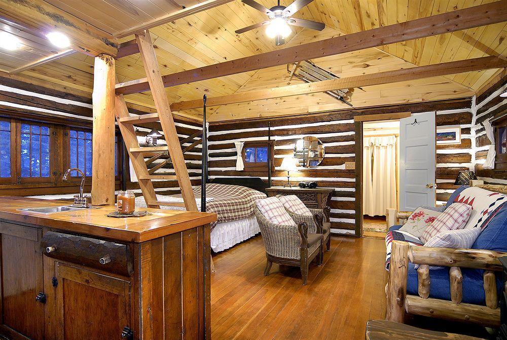Pioneer Guest 3*
